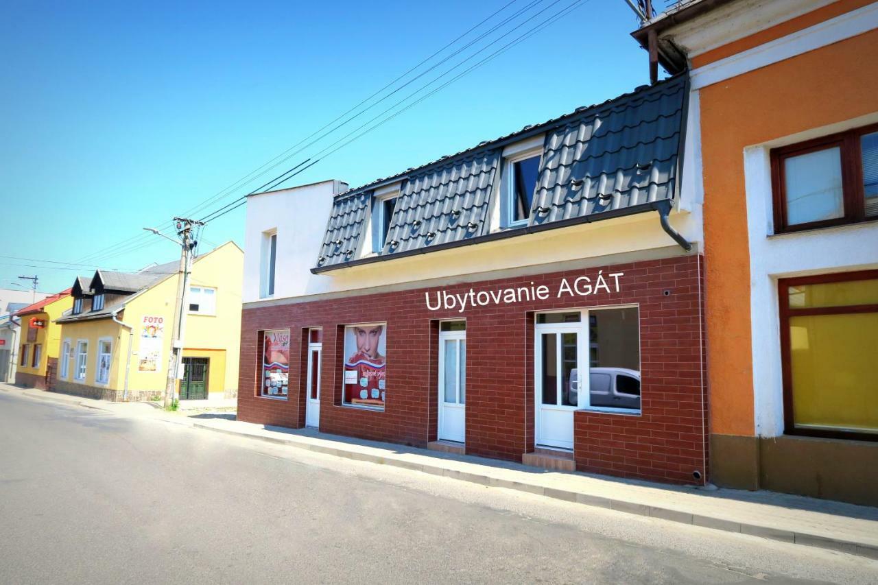 Agát Kralovsky Chlmec Exterior foto